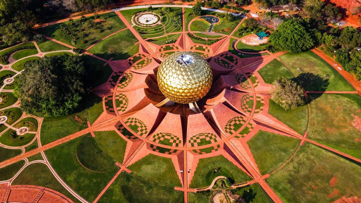 Chennai - Kanchipuram - Mahabalipuram - Pondicherry Tour